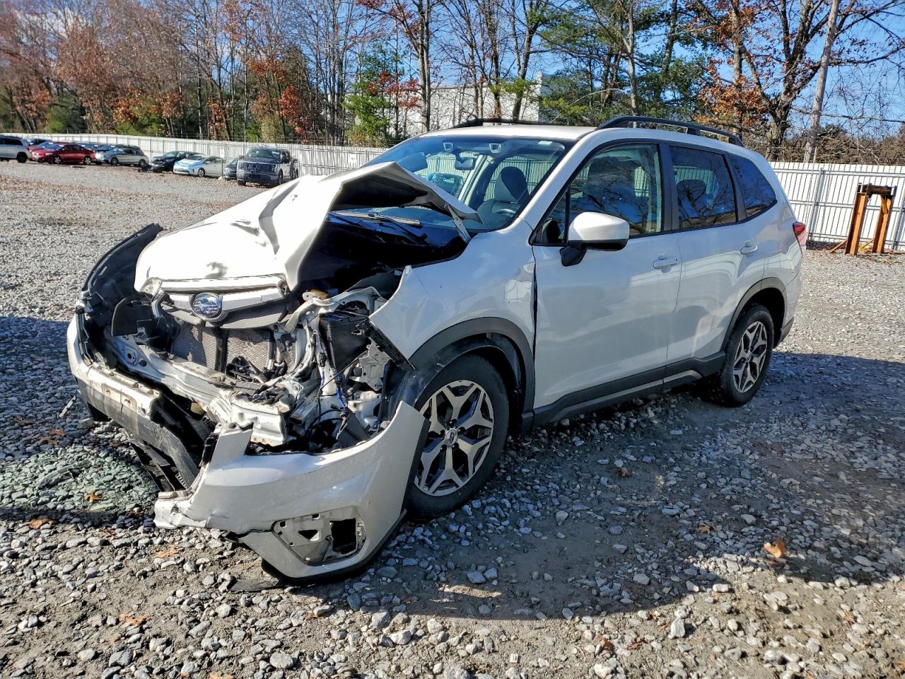 SUBARU FORESTER PREMIUM