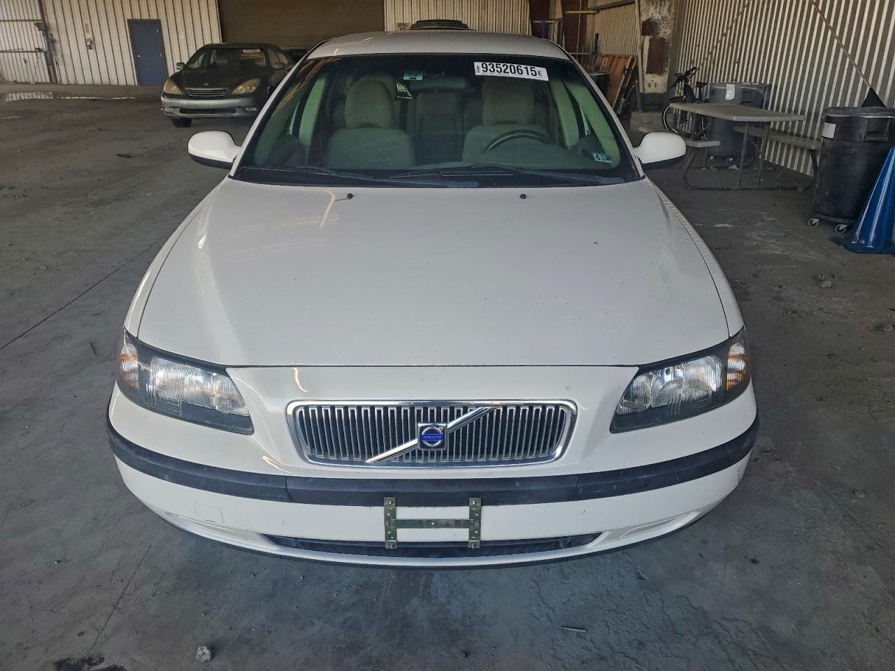 Lot #3302746039 2003 VOLVO V70