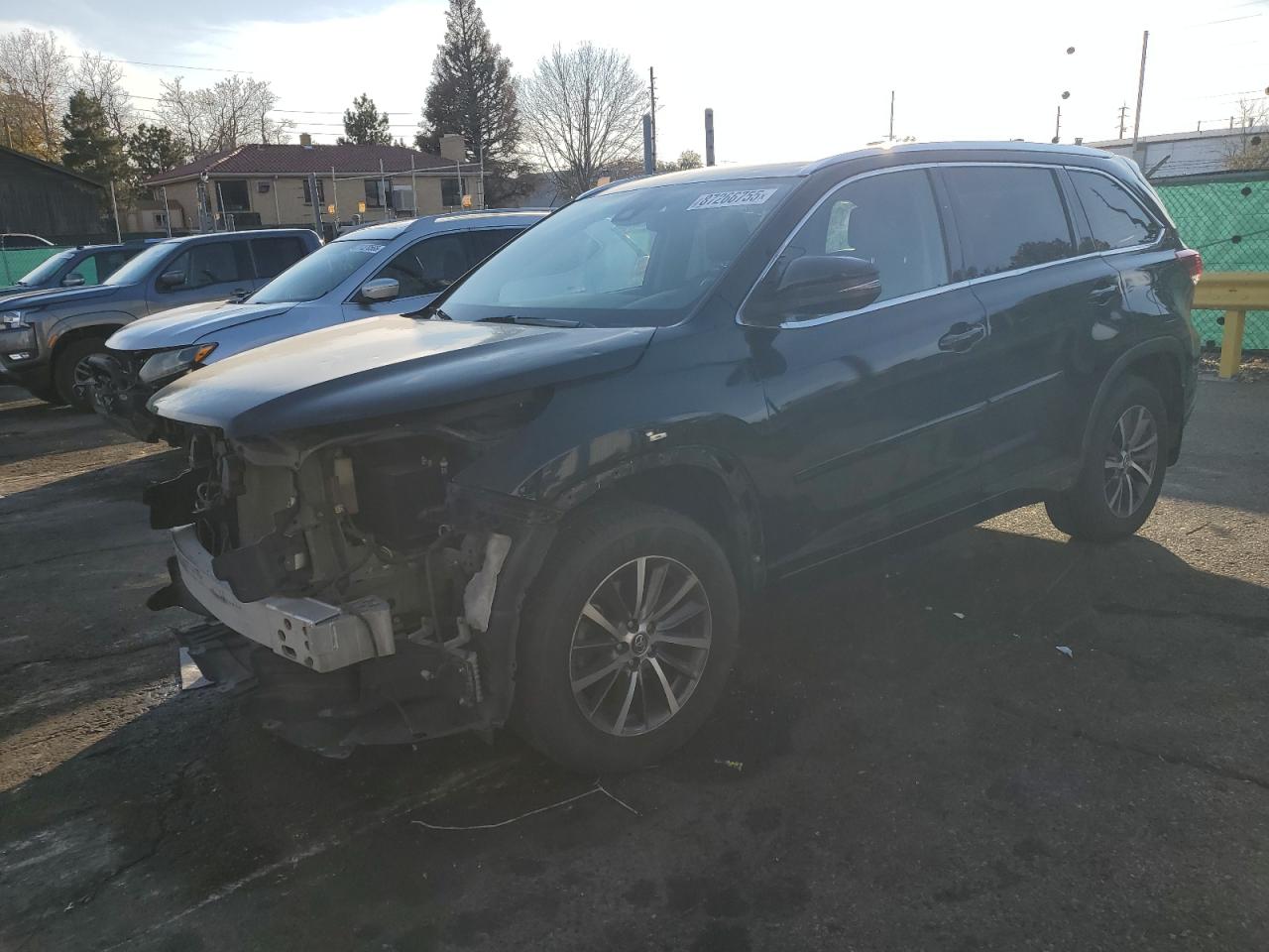 TOYOTA HIGHLANDER SE