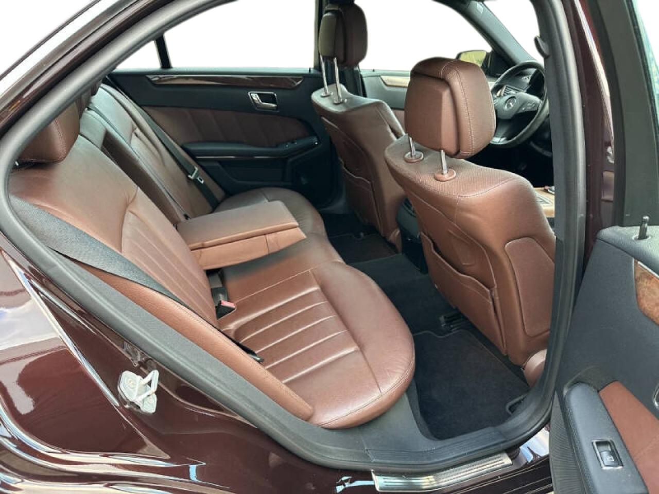 MERCEDES-BENZ E-CLASS 550