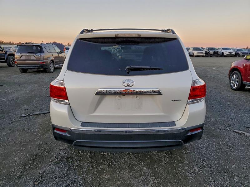 2013 TOYOTA HIGHLANDER #3304603447