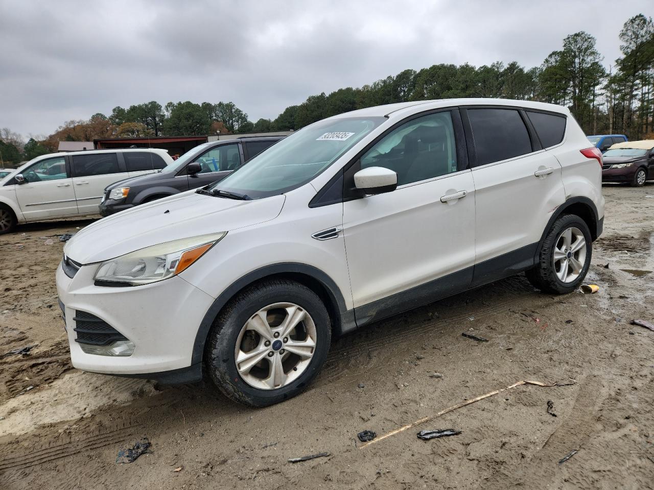 FORD ESCAPE SE