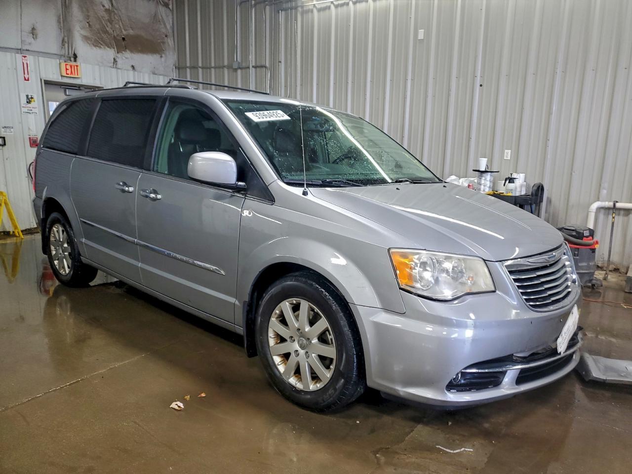 CHRYSLER TOWN & COUNTRY TOURING