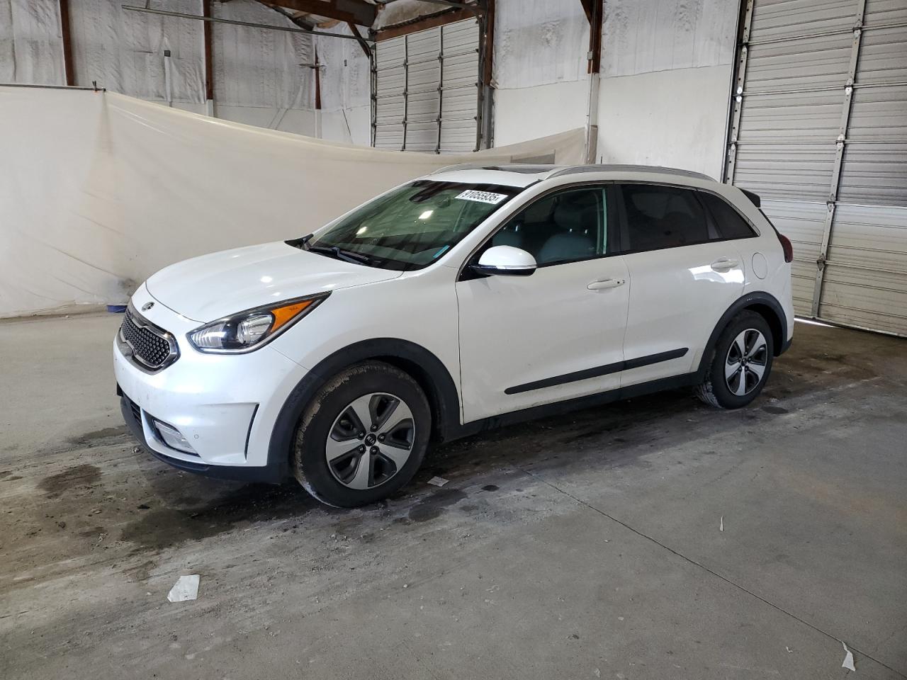 KIA NIRO TOURING