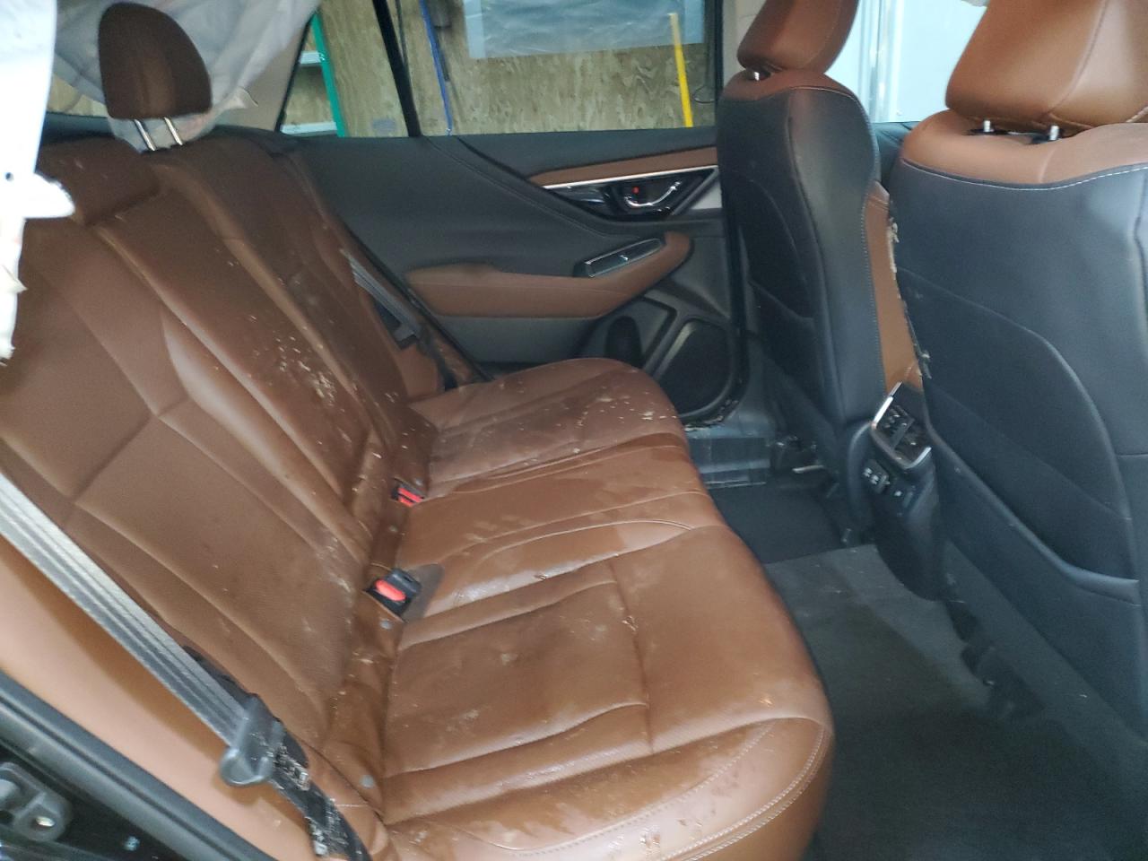 SUBARU OUTBACK TOURING