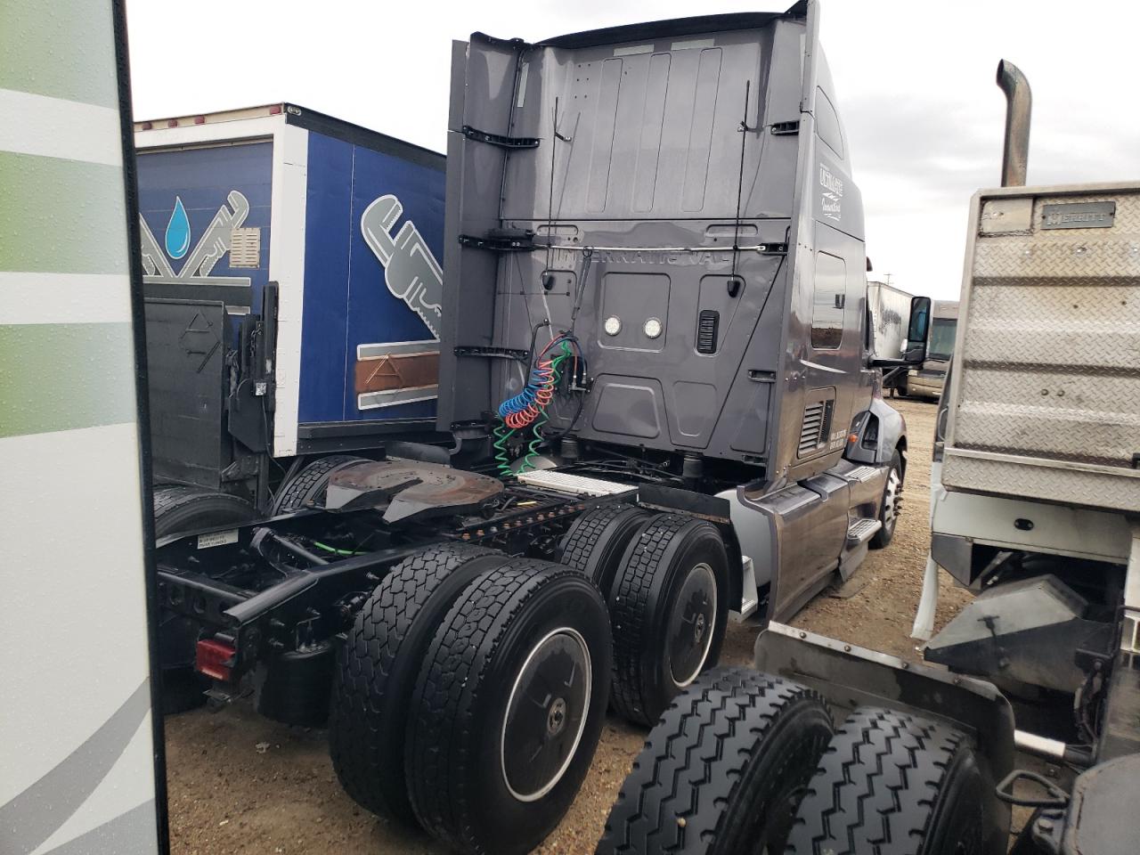 Lot #3290237221 2020 INTERNATIONAL LT625