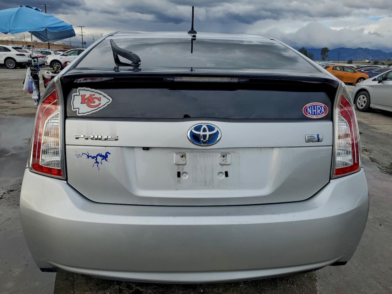 TOYOTA PRIUS