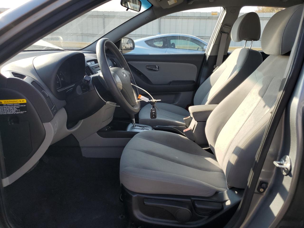 HYUNDAI ELANTRA BLUE