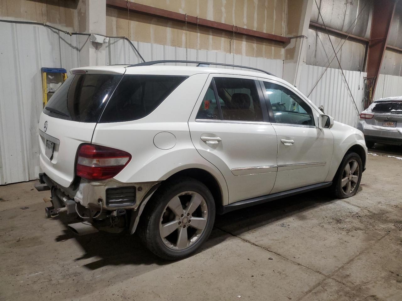 MERCEDES-BENZ M-CLASS 350