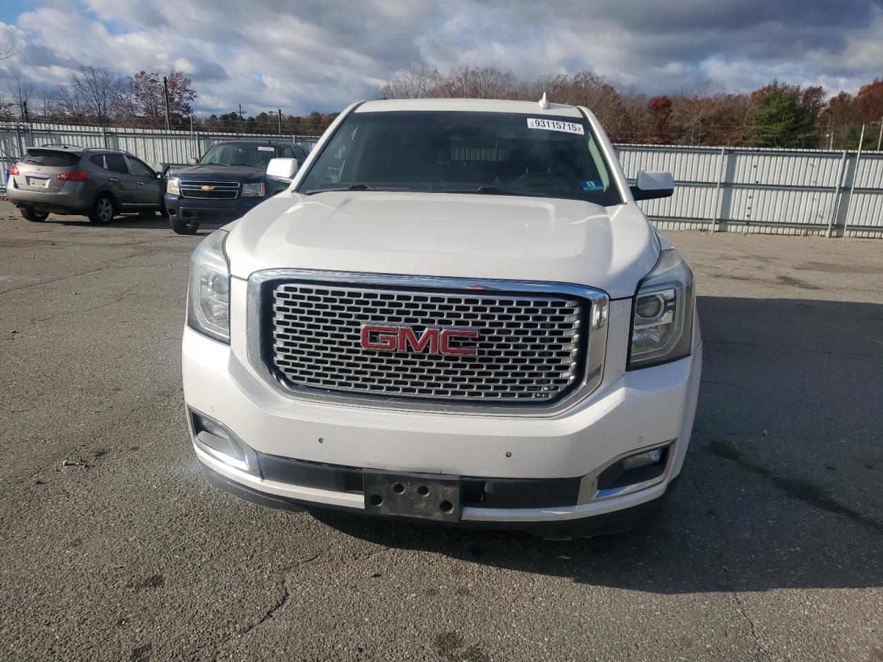 GMC YUKON DENALI