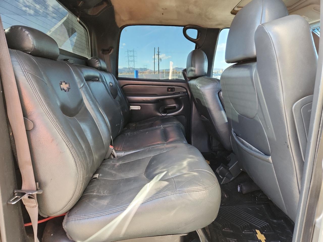 Lot #3290307204 2002 CHEVROLET AVALANCHE