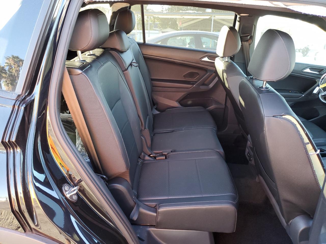 VOLKSWAGEN TIGUAN SE