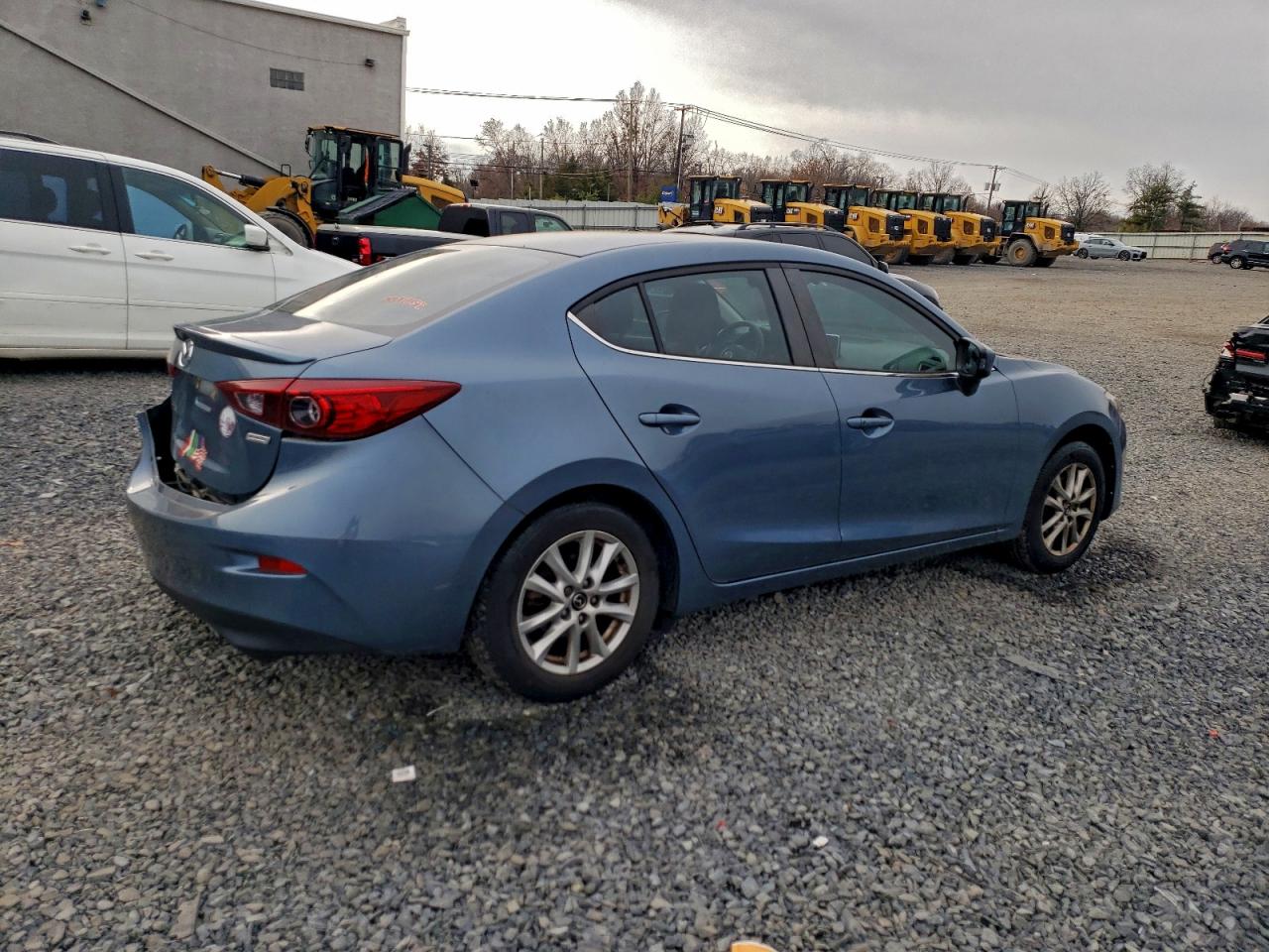 MAZDA 3 TOURING