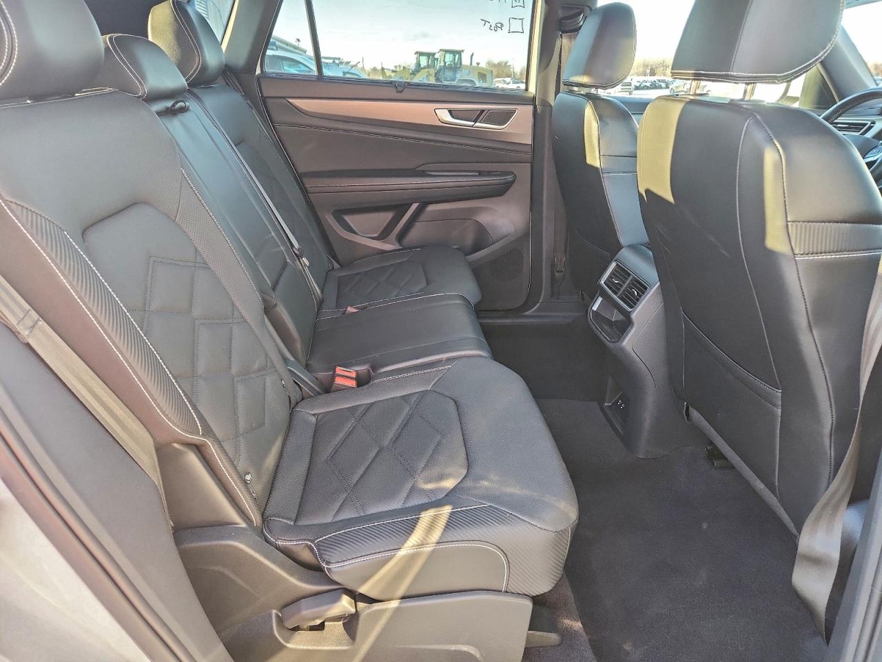 VOLKSWAGEN ATLAS CROSS SPORT SE