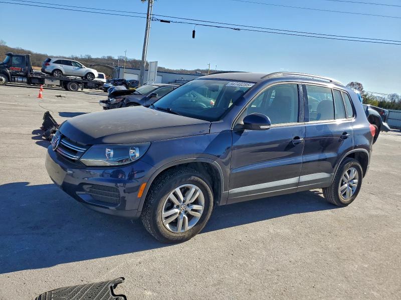 2016 VOLKSWAGEN TIGUAN S #3303604930