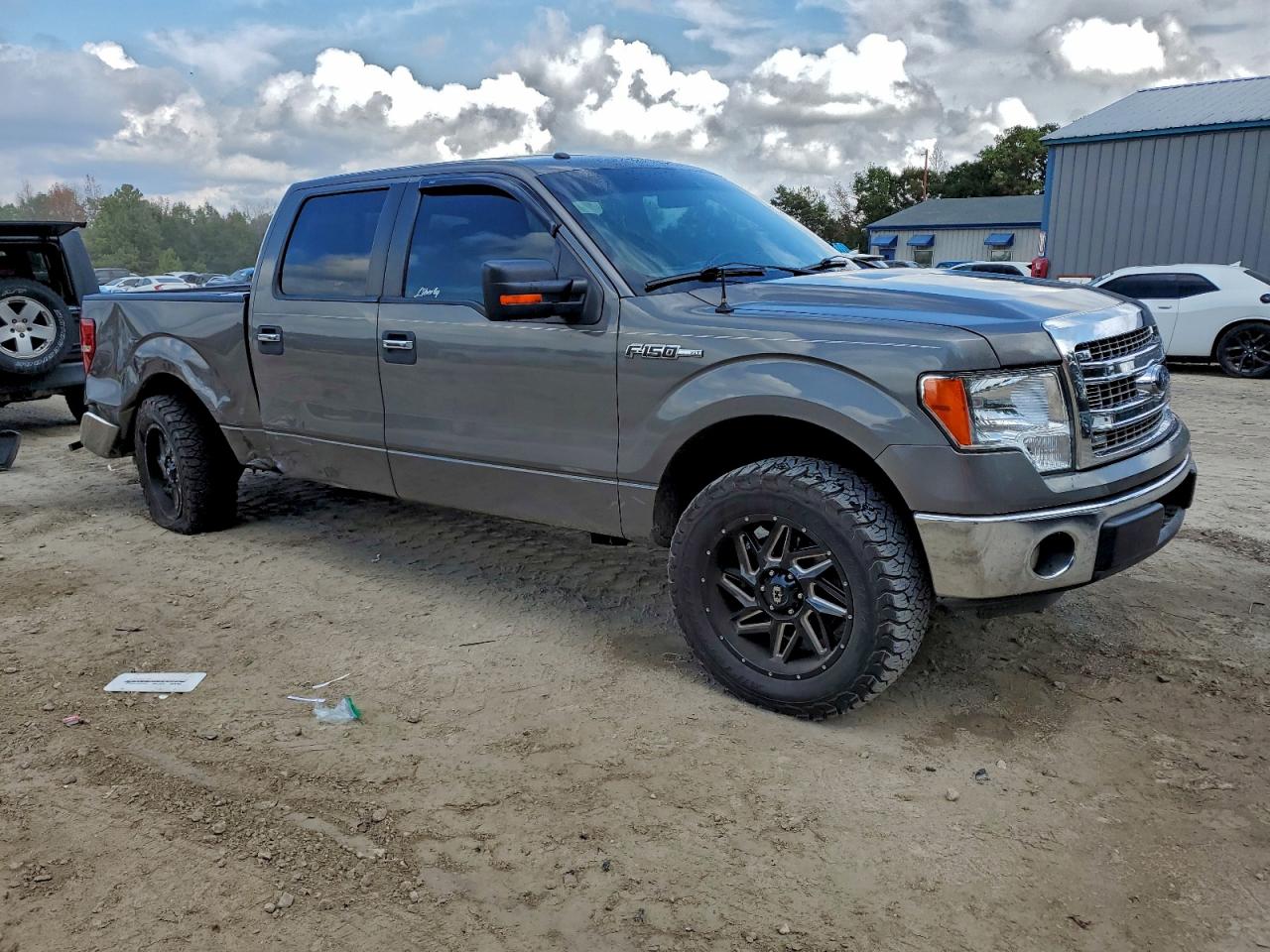 FORD F-150 SUPERCREW