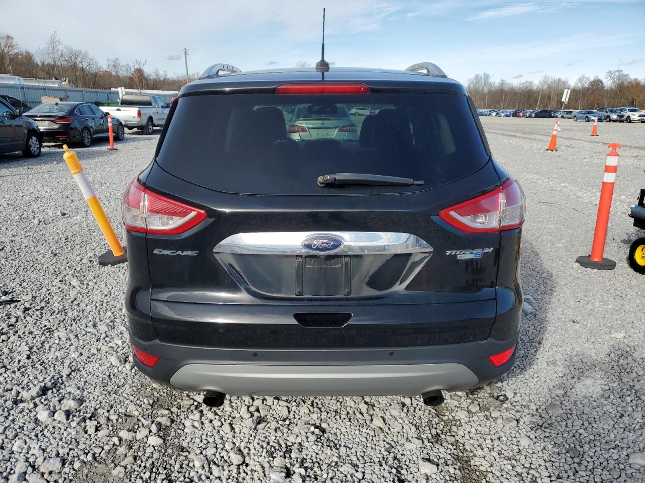 FORD ESCAPE TITANIUM