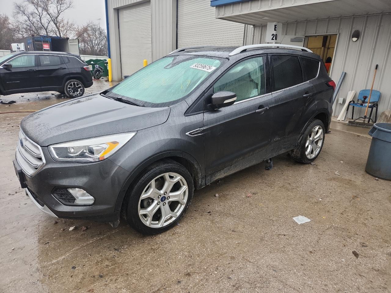 Lot #3311756738 2019 FORD ESCAPE TIT