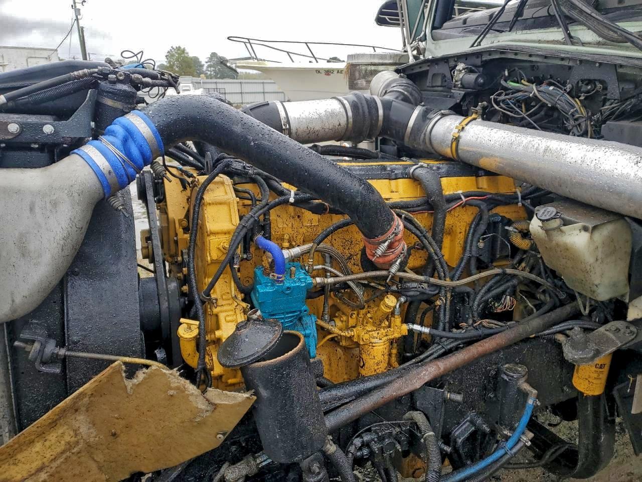 Lot #3302716008 2005 KENWORTH W900