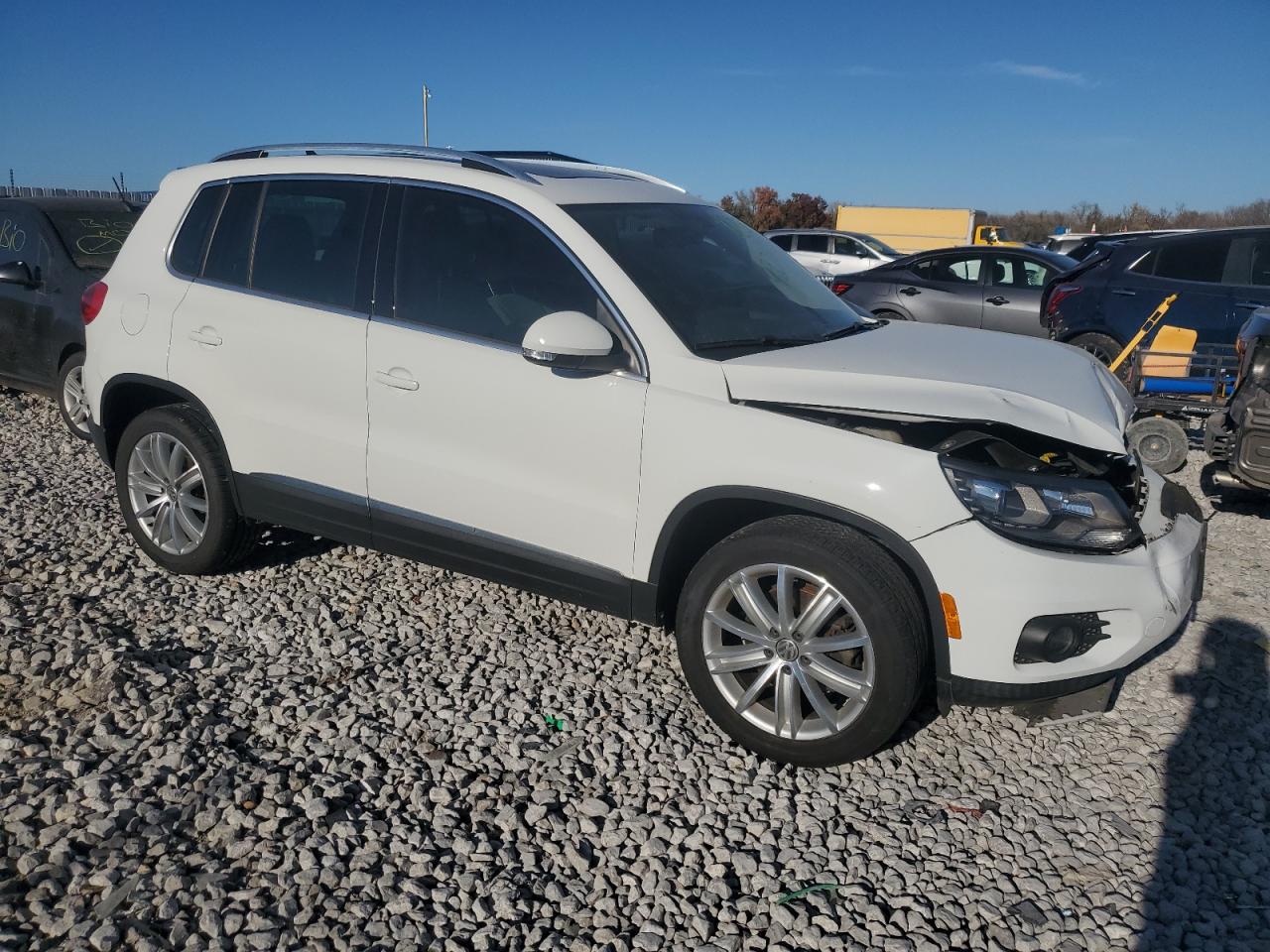 VOLKSWAGEN TIGUAN S