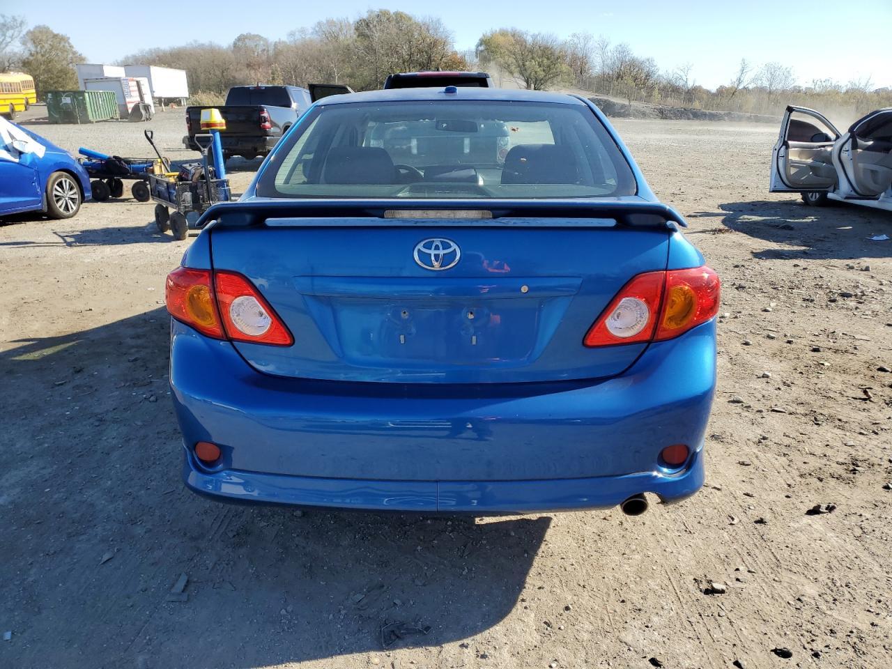 TOYOTA COROLLA BASE