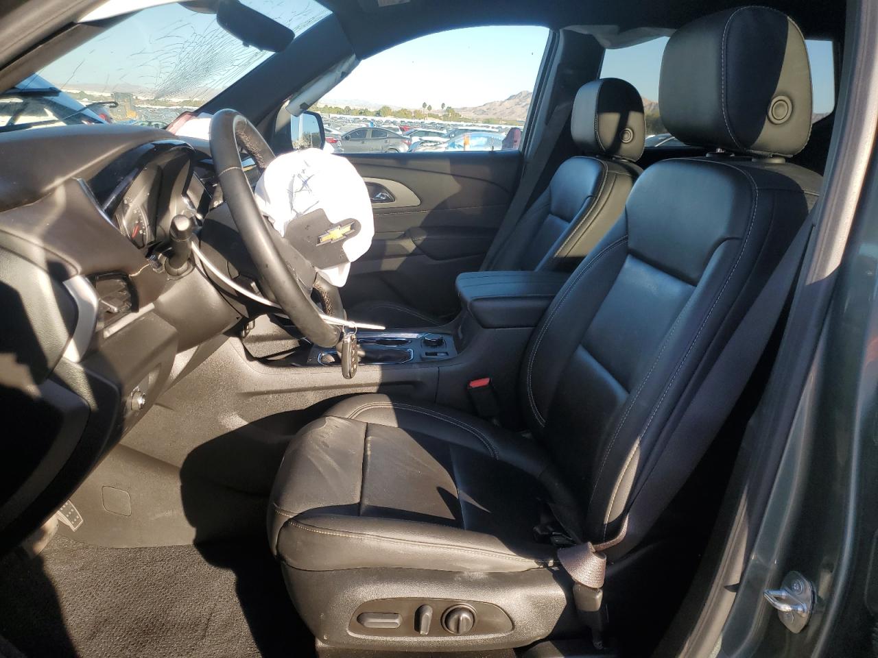 CHEVROLET TRAVERSE LT