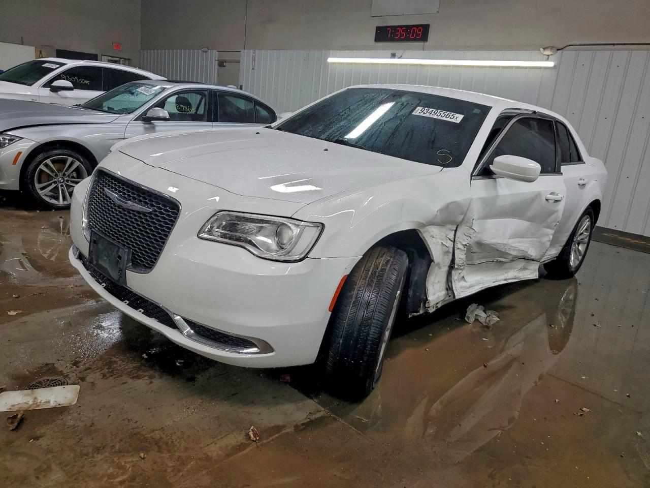 Lot #3298195028 2017 CHRYSLER 300 LIMITE