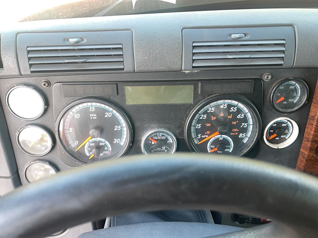 Lot #3281561433 2014 FREIGHTLINER CASCADIA 1