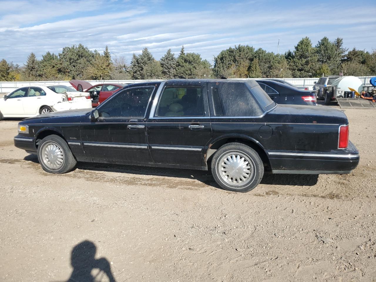Lot #3291339172 1997 LINCOLN TOWN CAR S