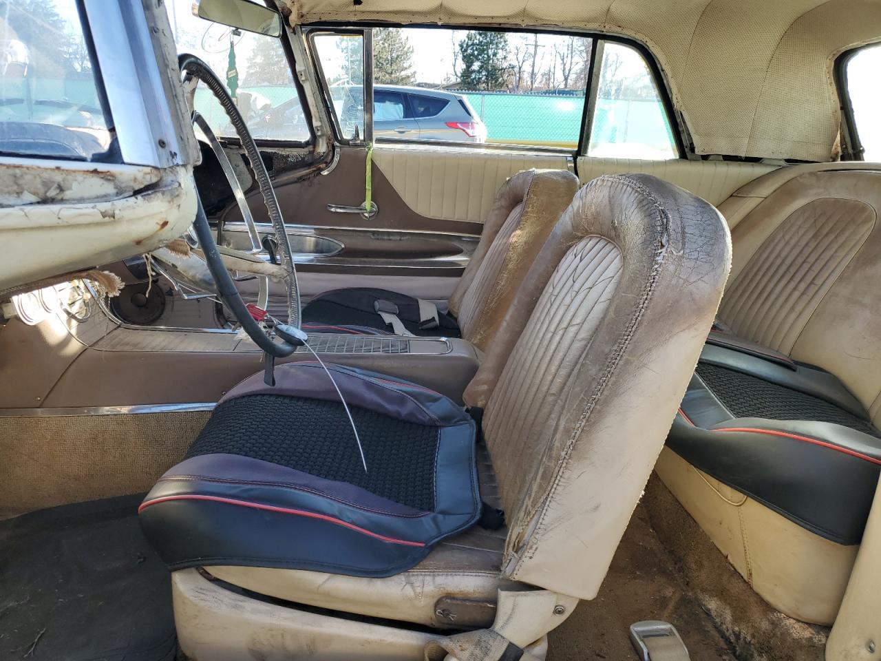 Lot #3293355424 1960 FORD THUNDERBIR