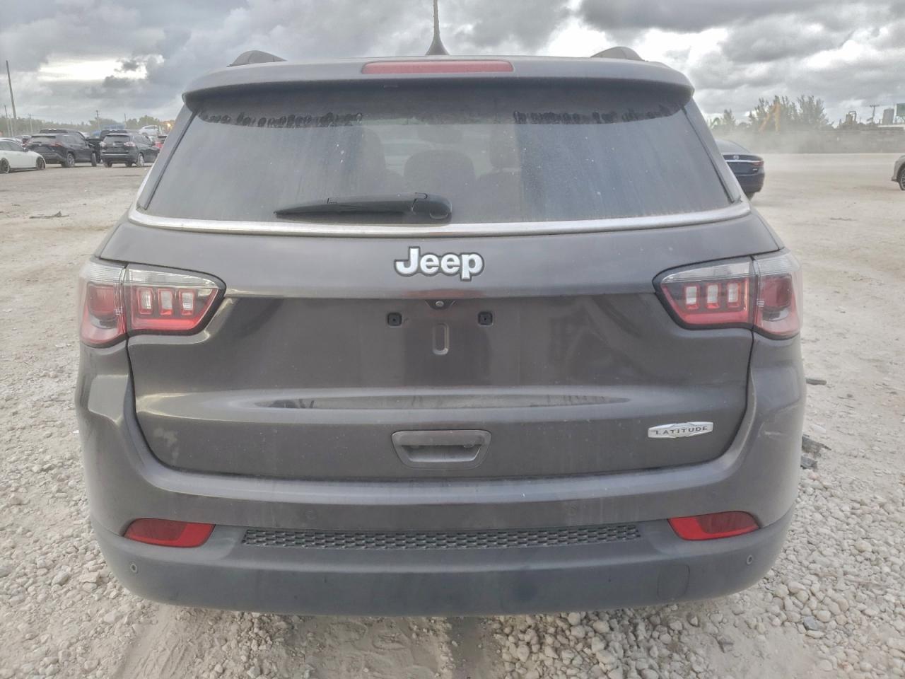 JEEP COMPASS LATITUDE