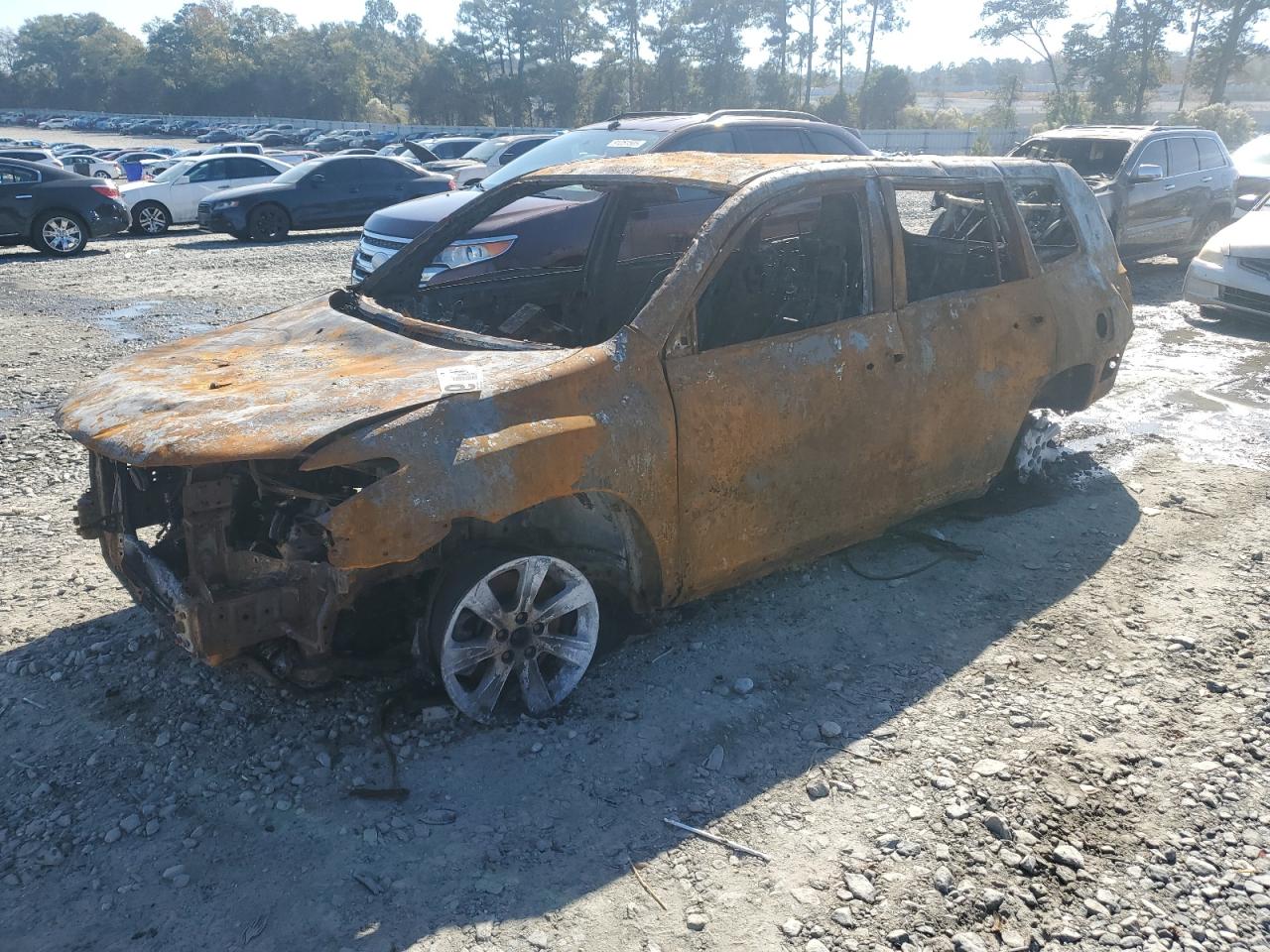 TOYOTA HIGHLANDER BASE