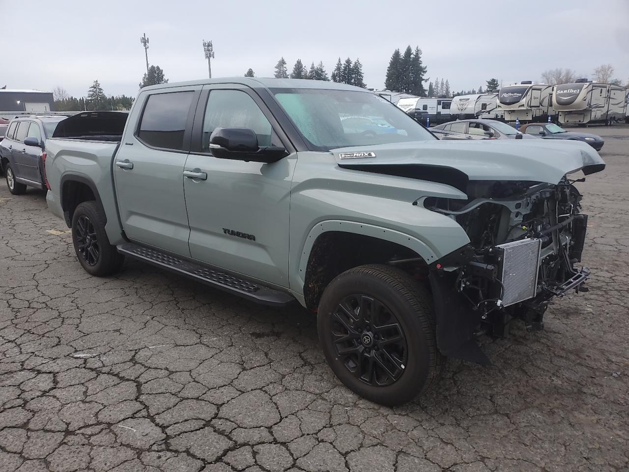 TOYOTA TUNDRA CREWMAX LIMITED