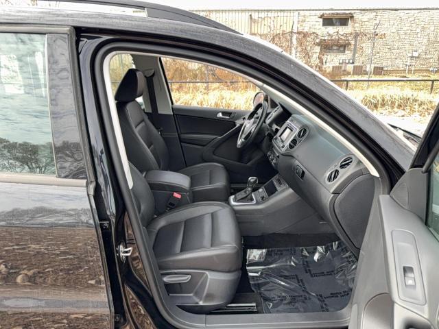 2016 VOLKSWAGEN TIGUAN S - WVGAV7AX6GW516621