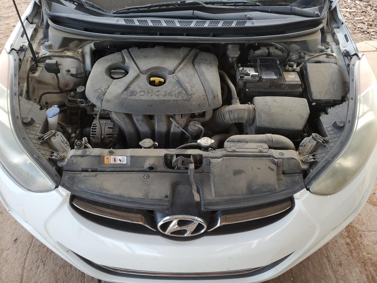 HYUNDAI ELANTRA GLS