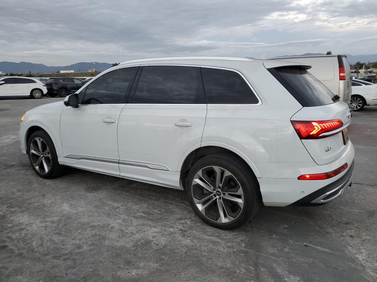 AUDI Q7 PREMIUM