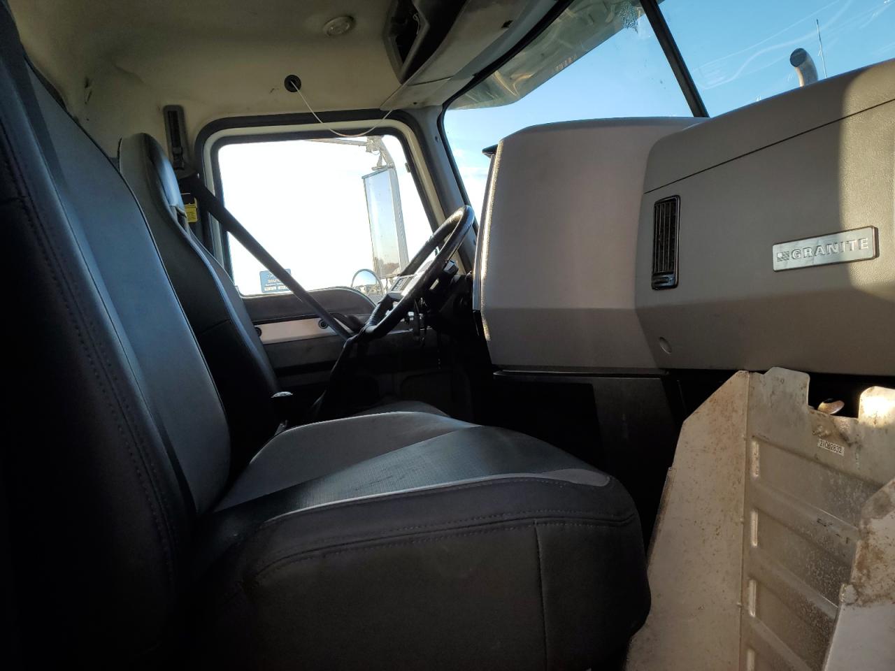 Lot #3285660635 2020 MACK GRANITE