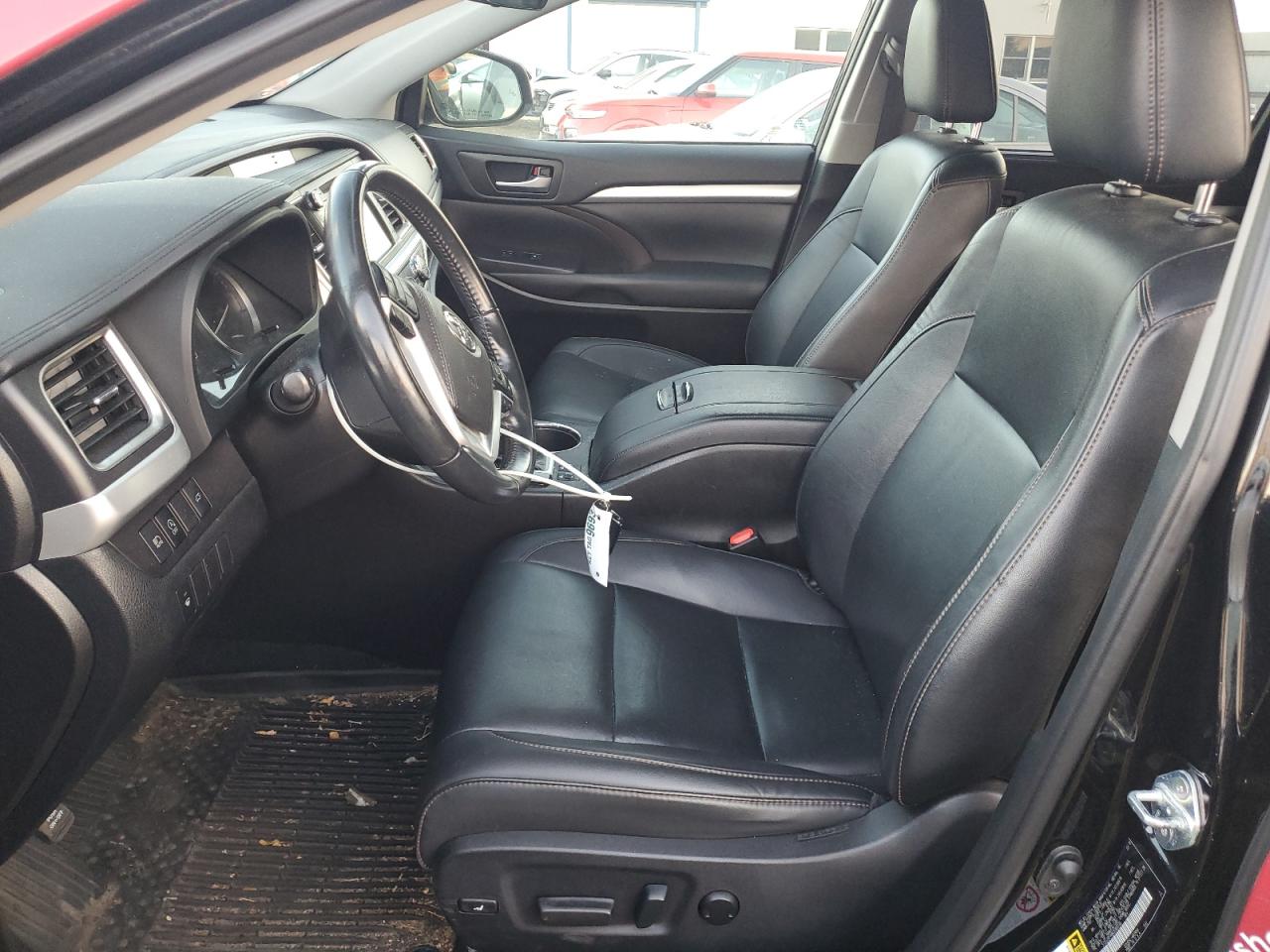 TOYOTA HIGHLANDER SE