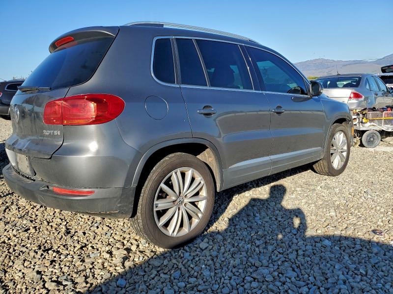 2012 VOLKSWAGEN TIGUAN S #3298166051