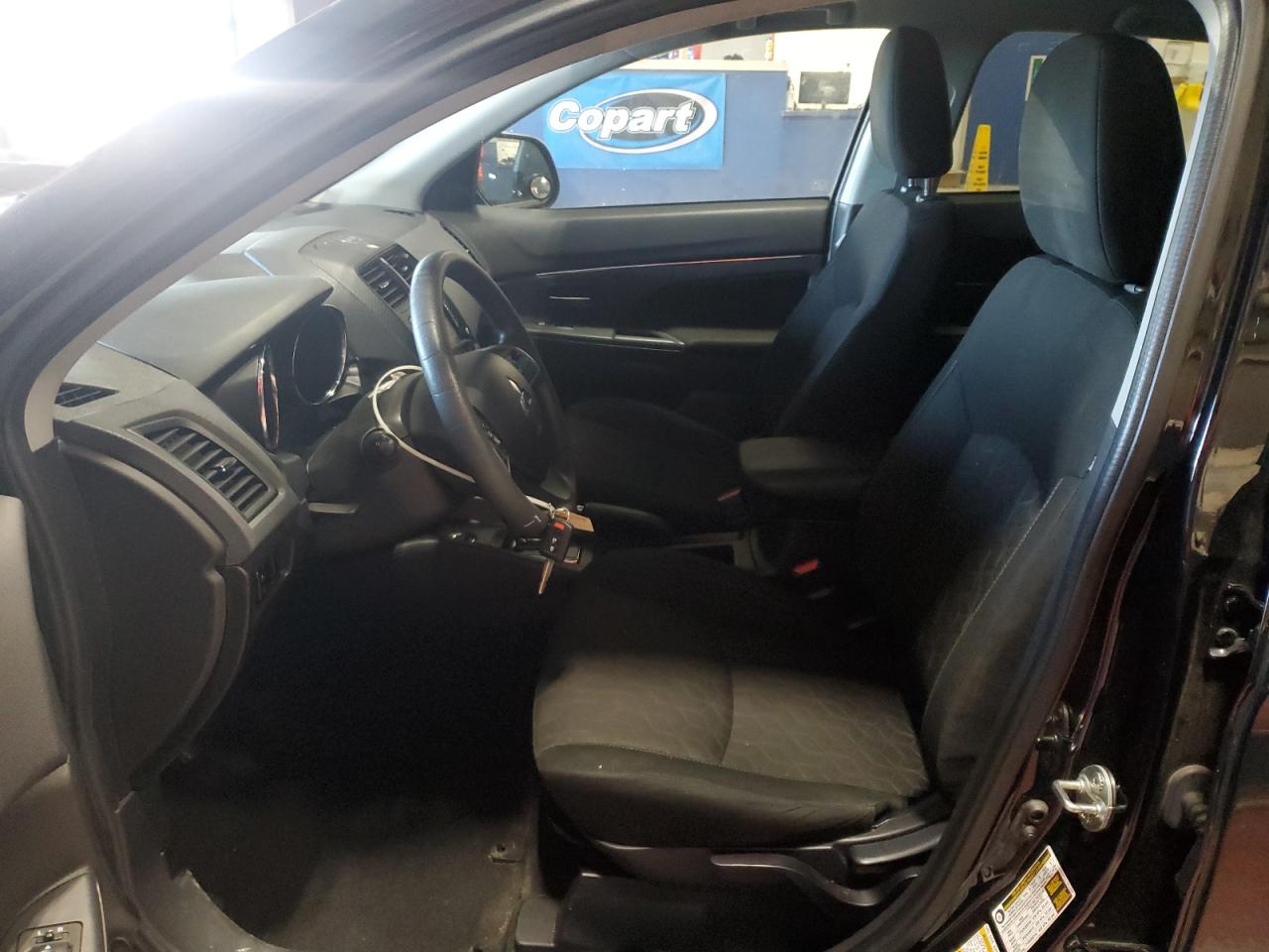 MITSUBISHI OUTLANDER ES