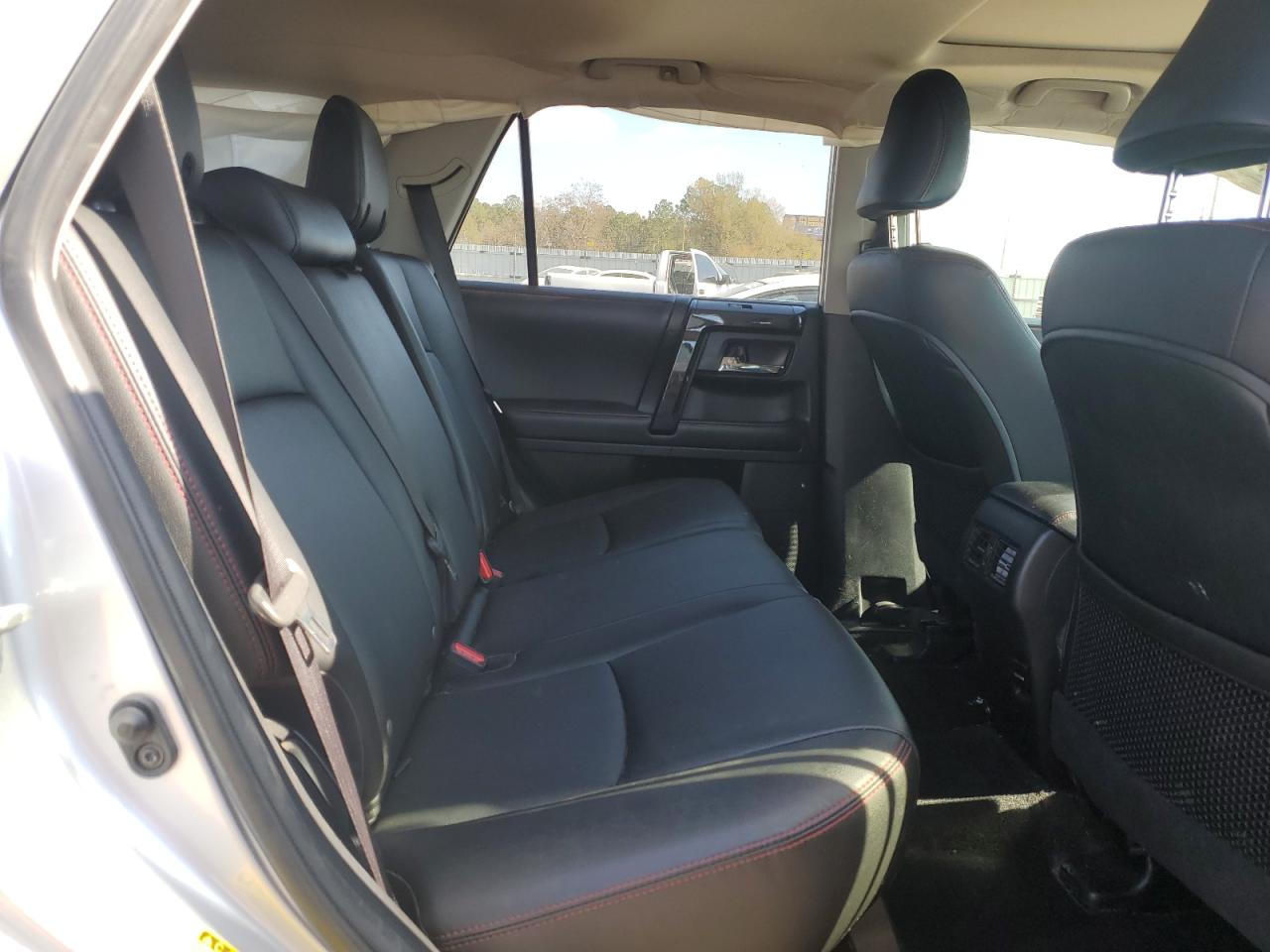 TOYOTA 4RUNNER SR5/SR5 PREMIUM