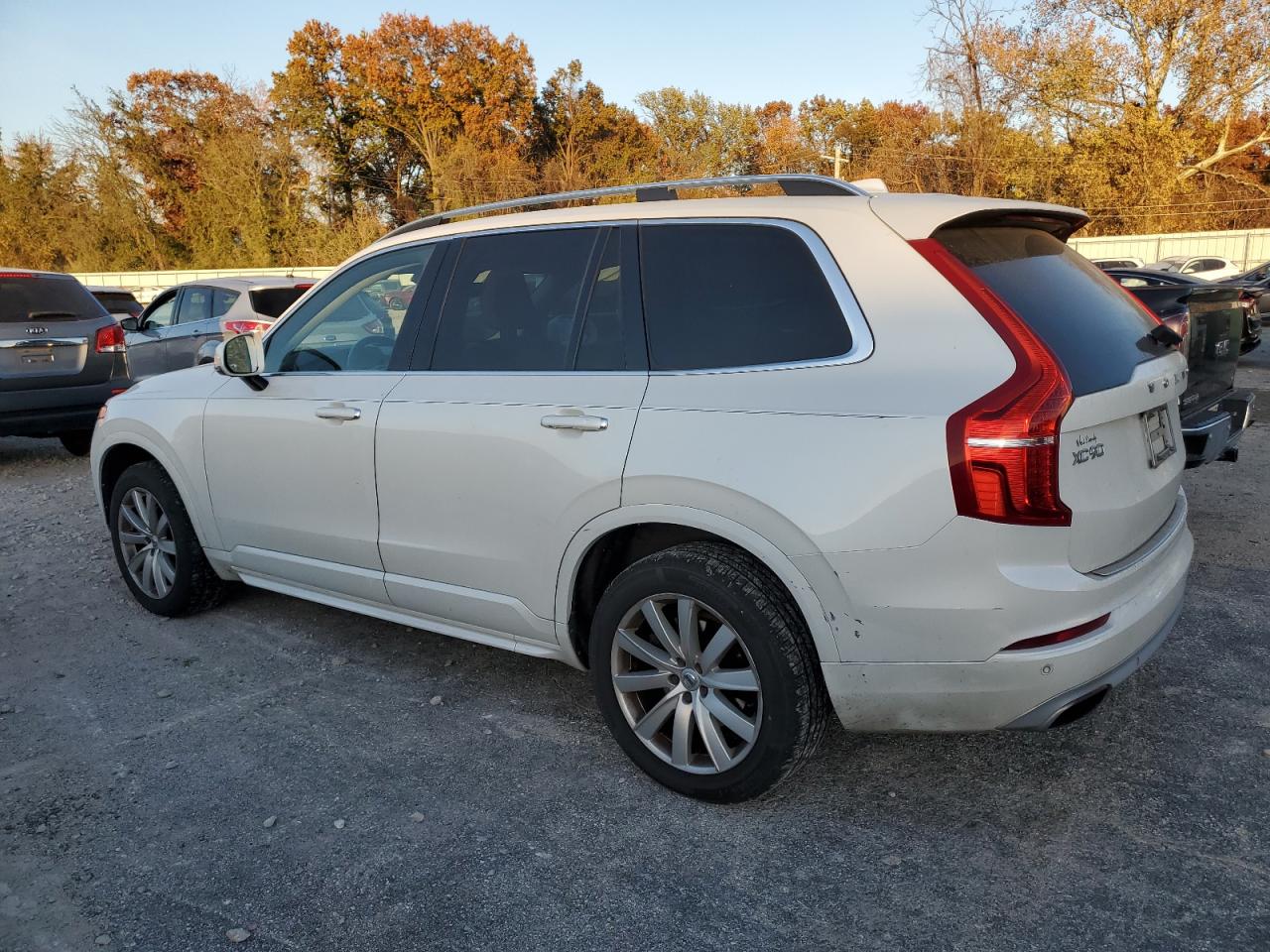 VOLVO XC90 T6