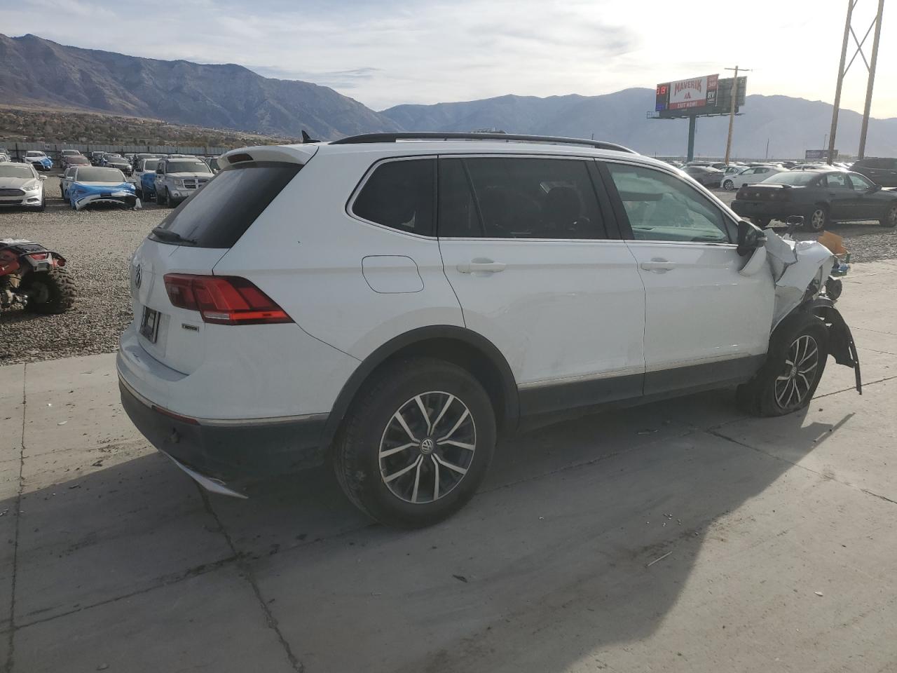VOLKSWAGEN TIGUAN SE