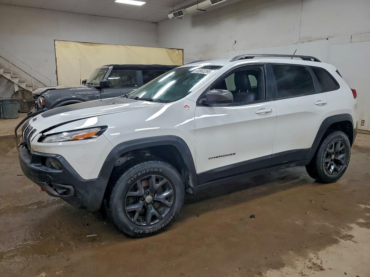 JEEP CHEROKEE TRAILHAWK