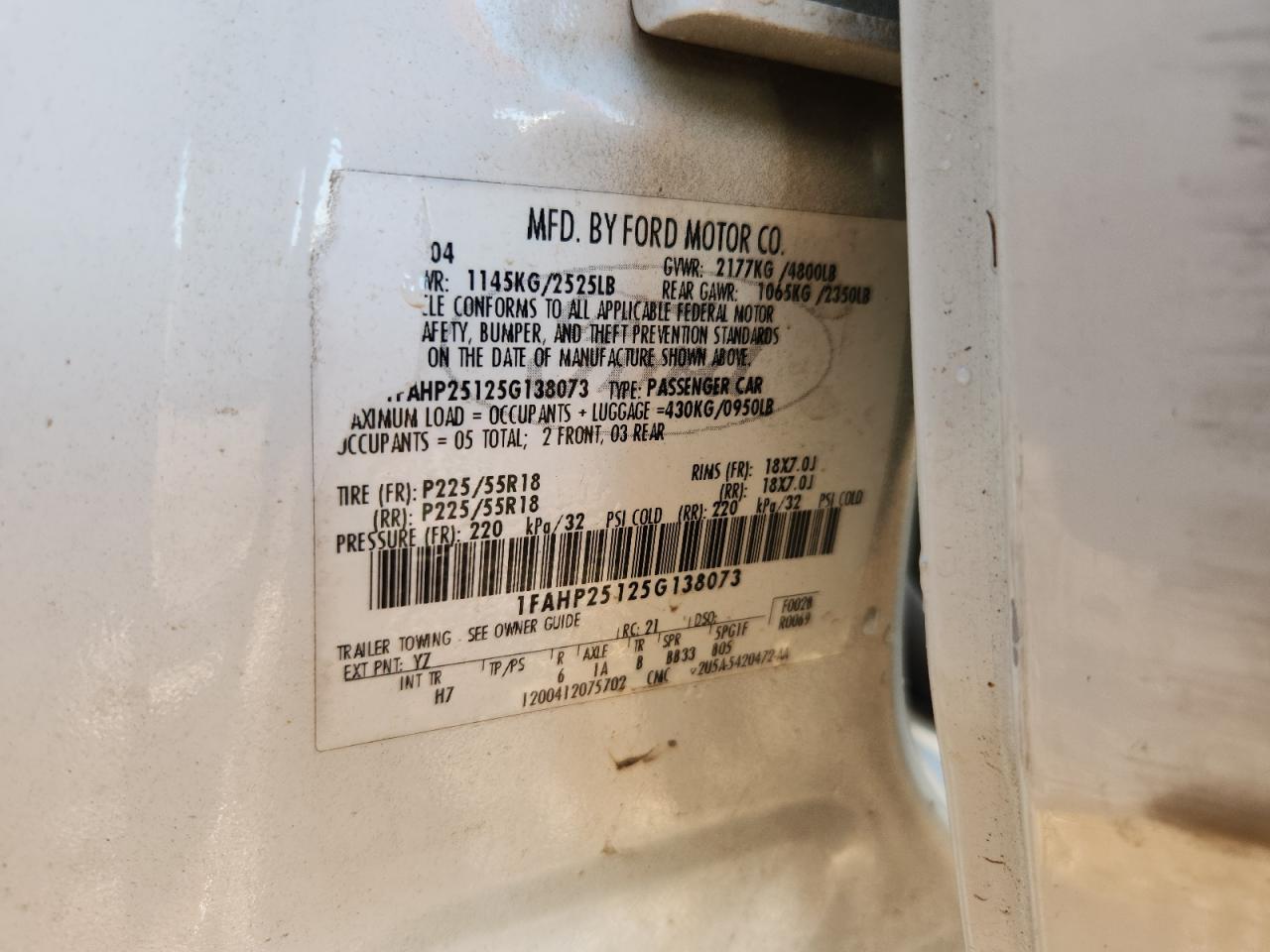 Lot #3283976850 2005 FORD FIVE HUNDR