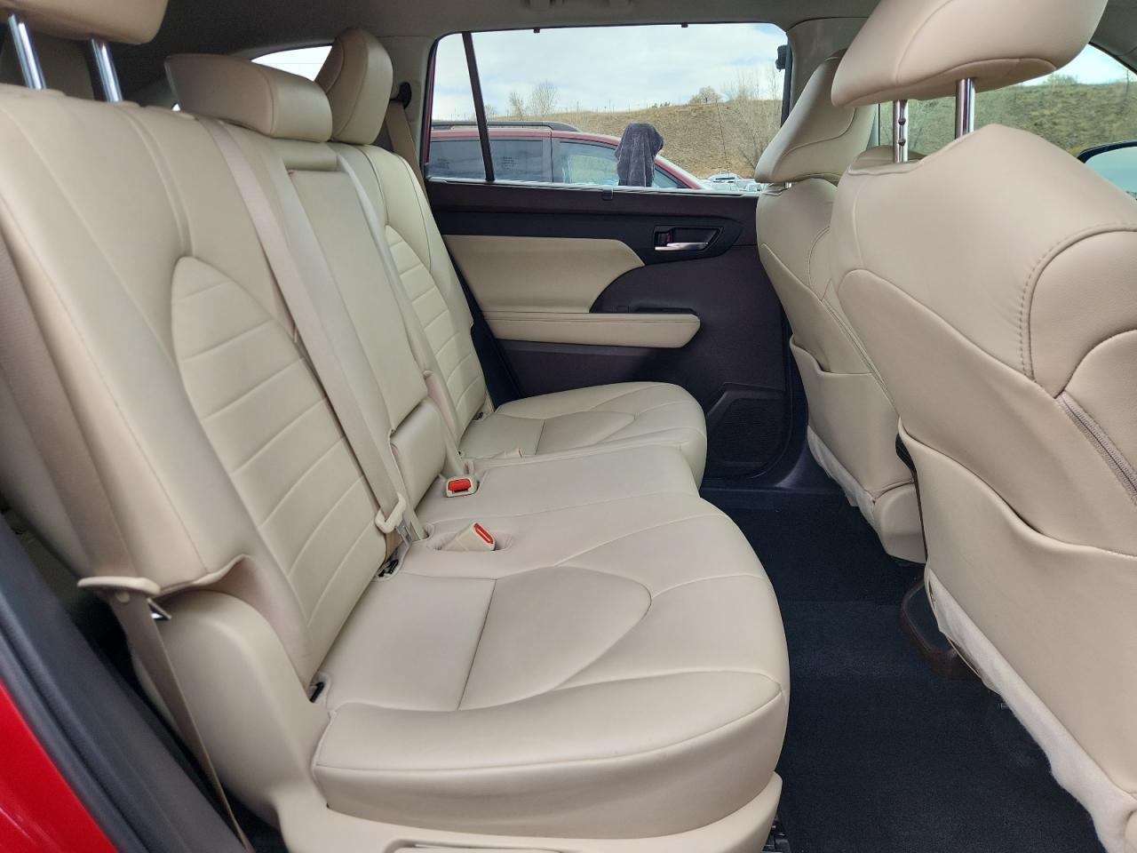 TOYOTA HIGHLANDER XLE