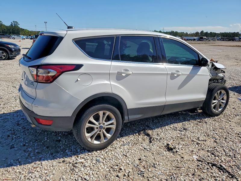 2017 FORD ESCAPE SE #3304657916