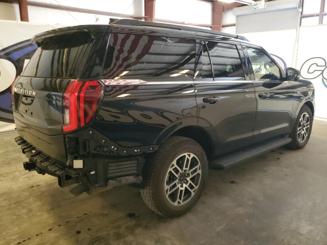 FORD EXPEDITION ACTIVE