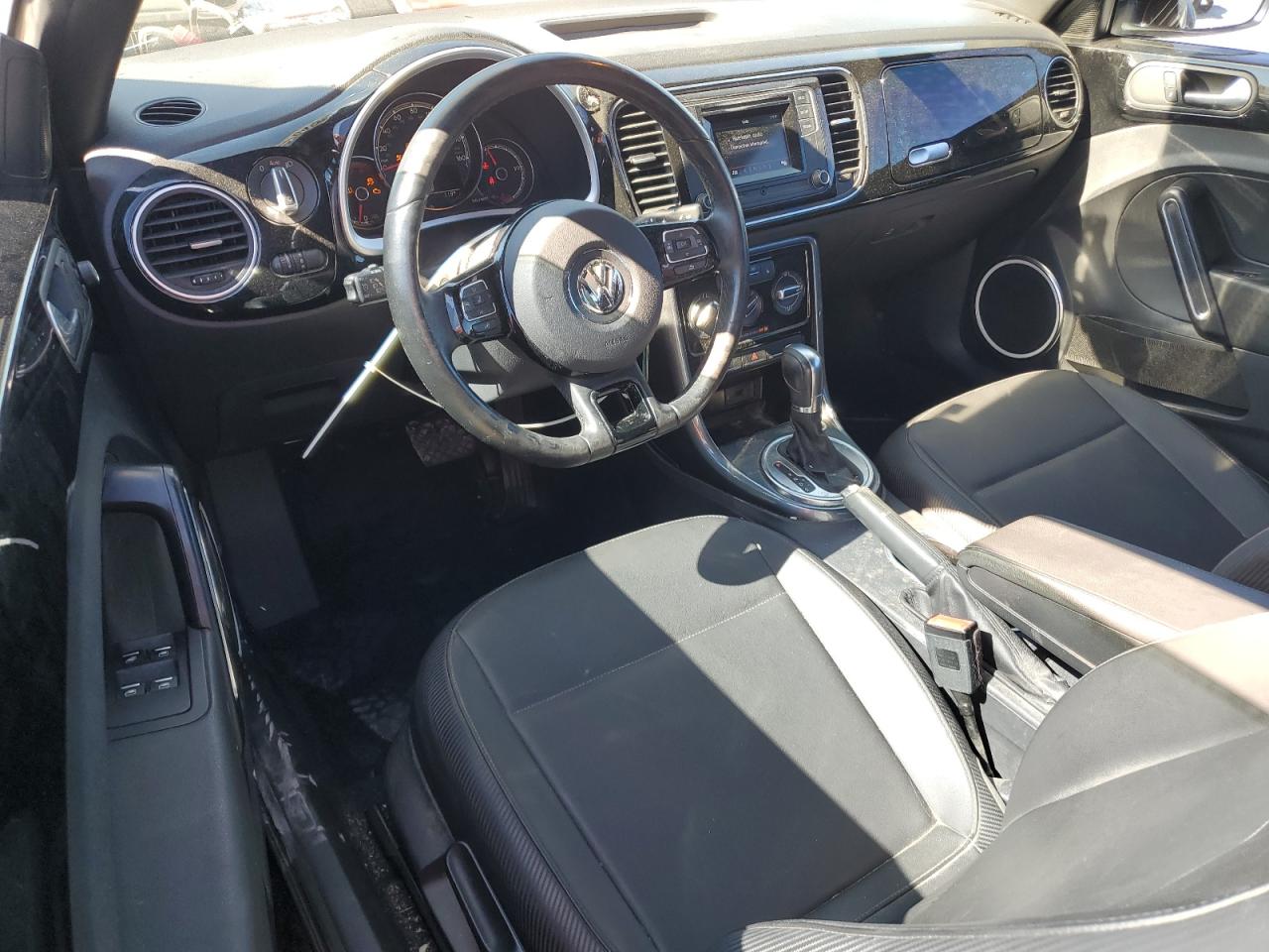 VOLKSWAGEN BEETLE S/SE