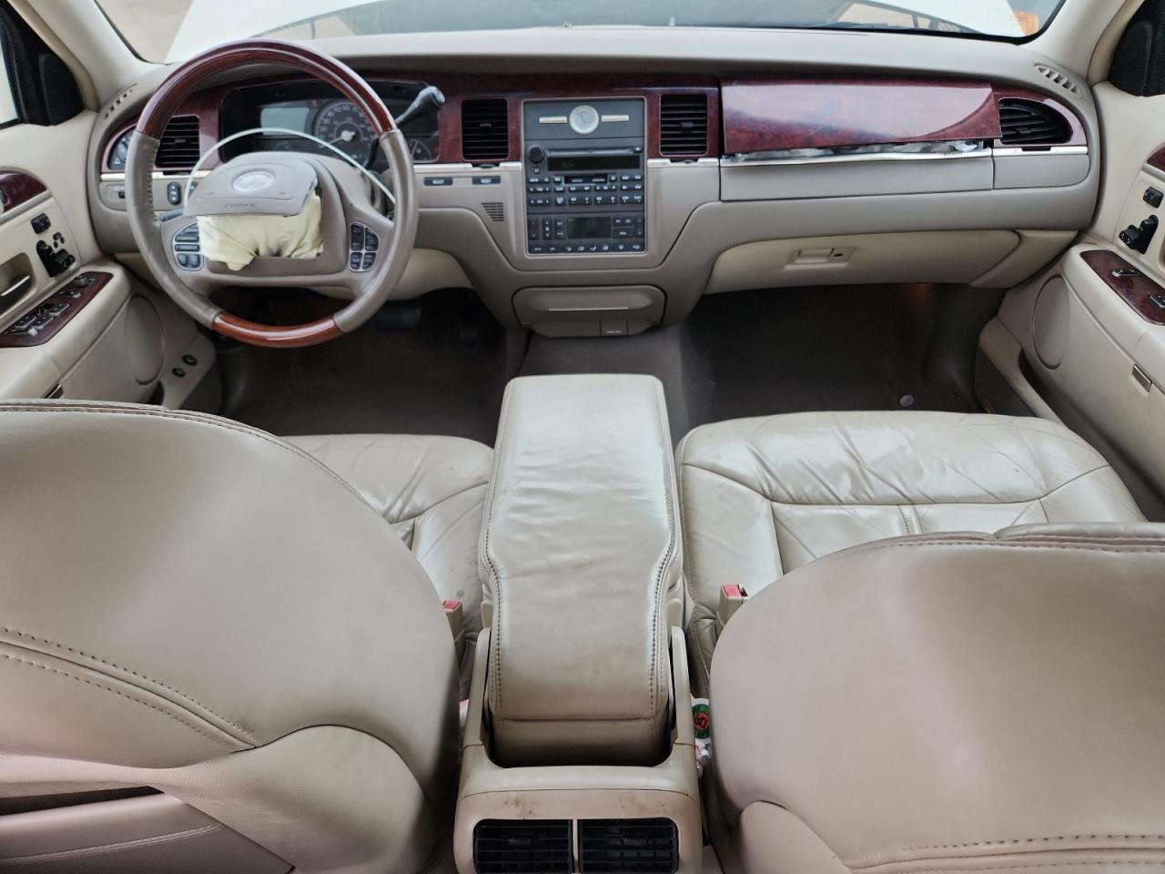 Lot #3290267256 2003 LINCOLN TOWN CAR C